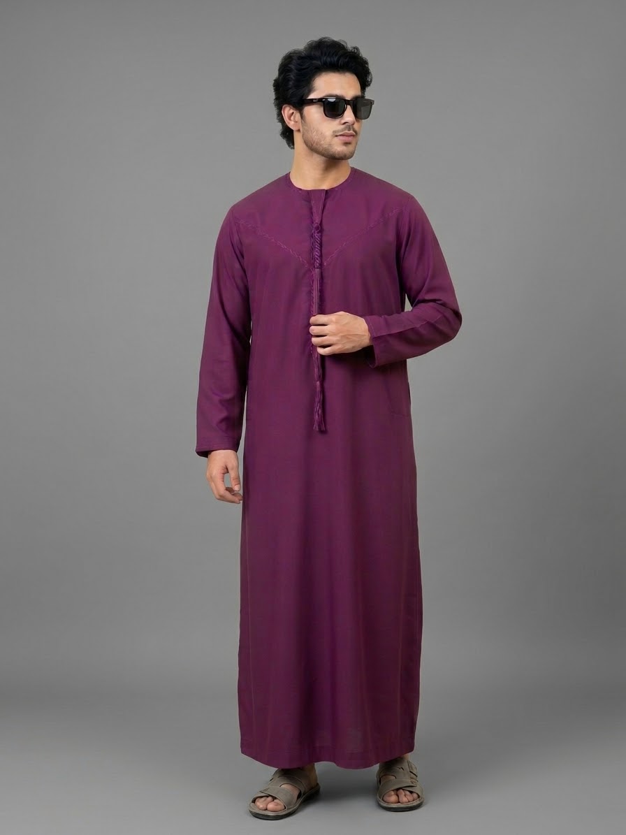 Premium Omani Thobe image 2